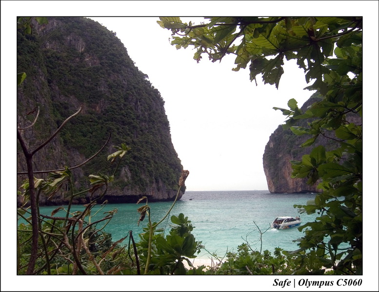 2006 - 07 - Phuket - Ko Phi Phi - Maya Bay 10